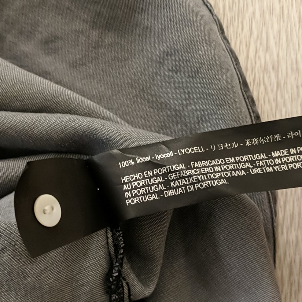 Zara blouse - Picture 3 of 3